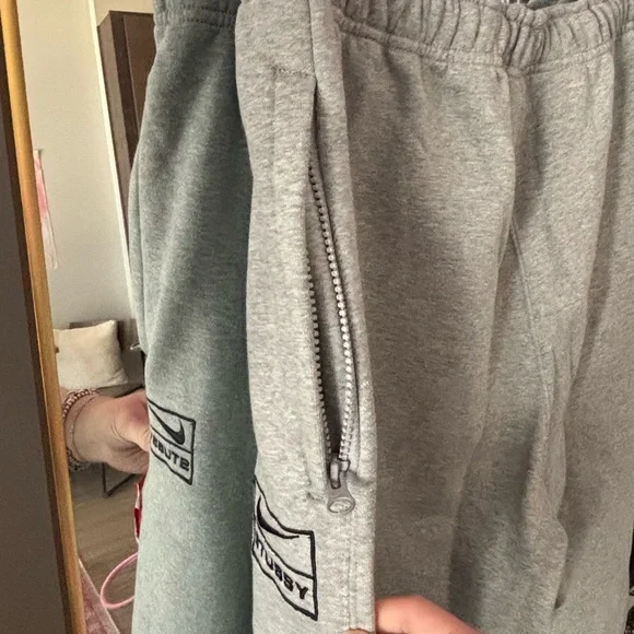 NIKE x STUSSY GREY SWEATPANTS - Picture 3 of 5